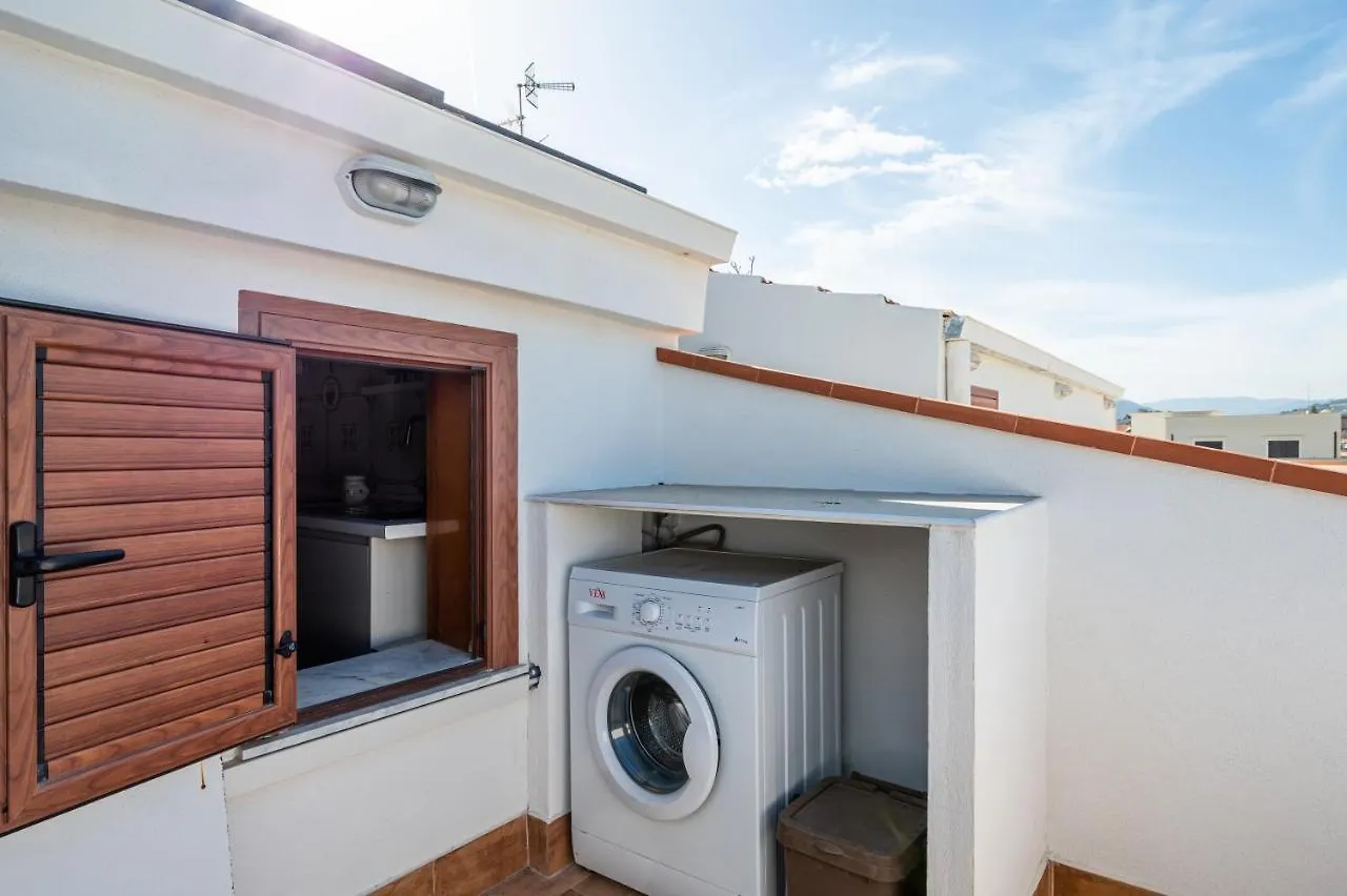 지아르디니낙소스 Naxos Charming Penthouse With Swimming Pool X6 아파트